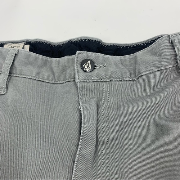 Volcom Casual Shorts - Picture 5 of 5
